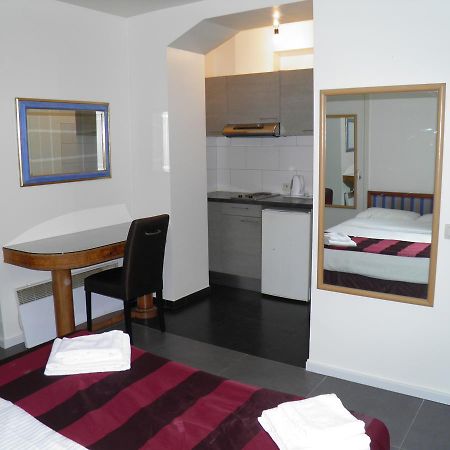 Holidays Apart-Hotel Anderlecht Exterior photo