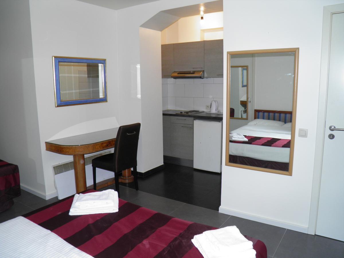 Holidays Apart-Hotel Anderlecht Exterior photo