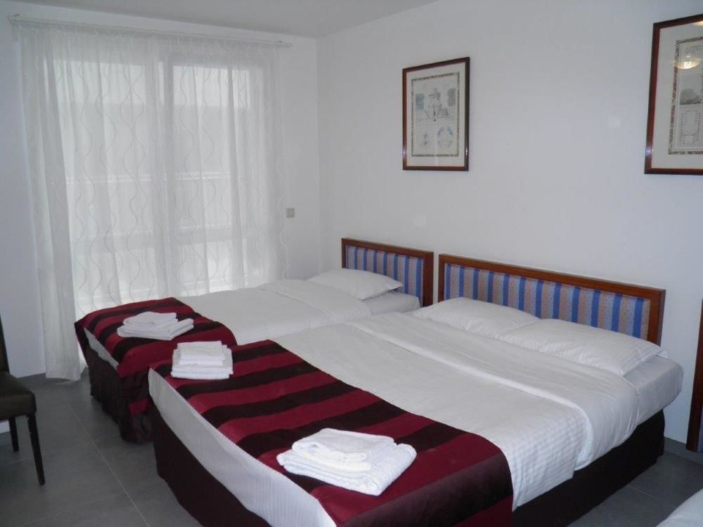 Holidays Apart-Hotel Anderlecht Exterior photo